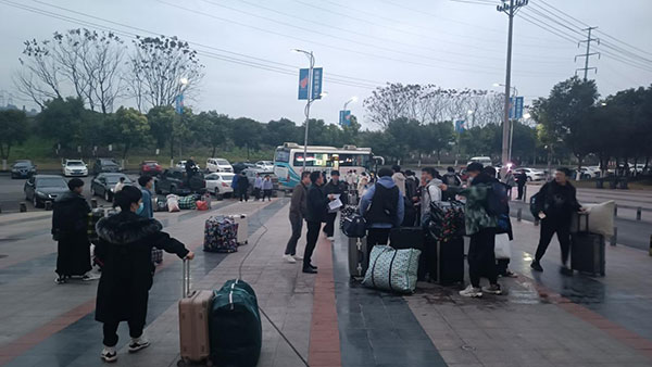 鑫員工 鑫勢力 鑫氣象 ——汽車制造事業(yè)部舉辦貴州與德陽新員工座談會(huì)